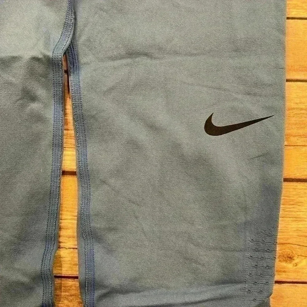 Nike Pro Dry Fit Capri Leggings | Size Small - Picture 2 of 7